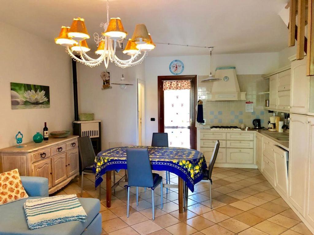 Villetta Il Corallo San Teodoro  Extérieur photo